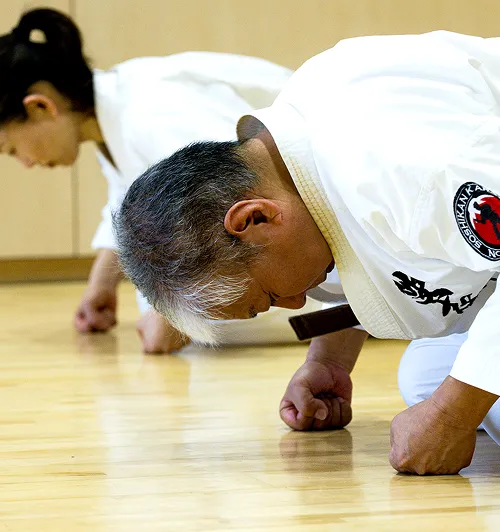 道場生達が練習をしている様子